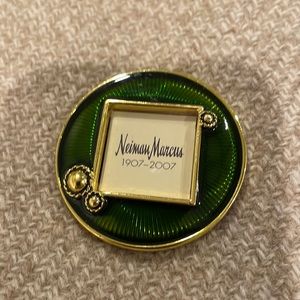Jay Strongwater Neiman Marcus 100 Anniversary Clip/Frame; Green Enamel & Metal